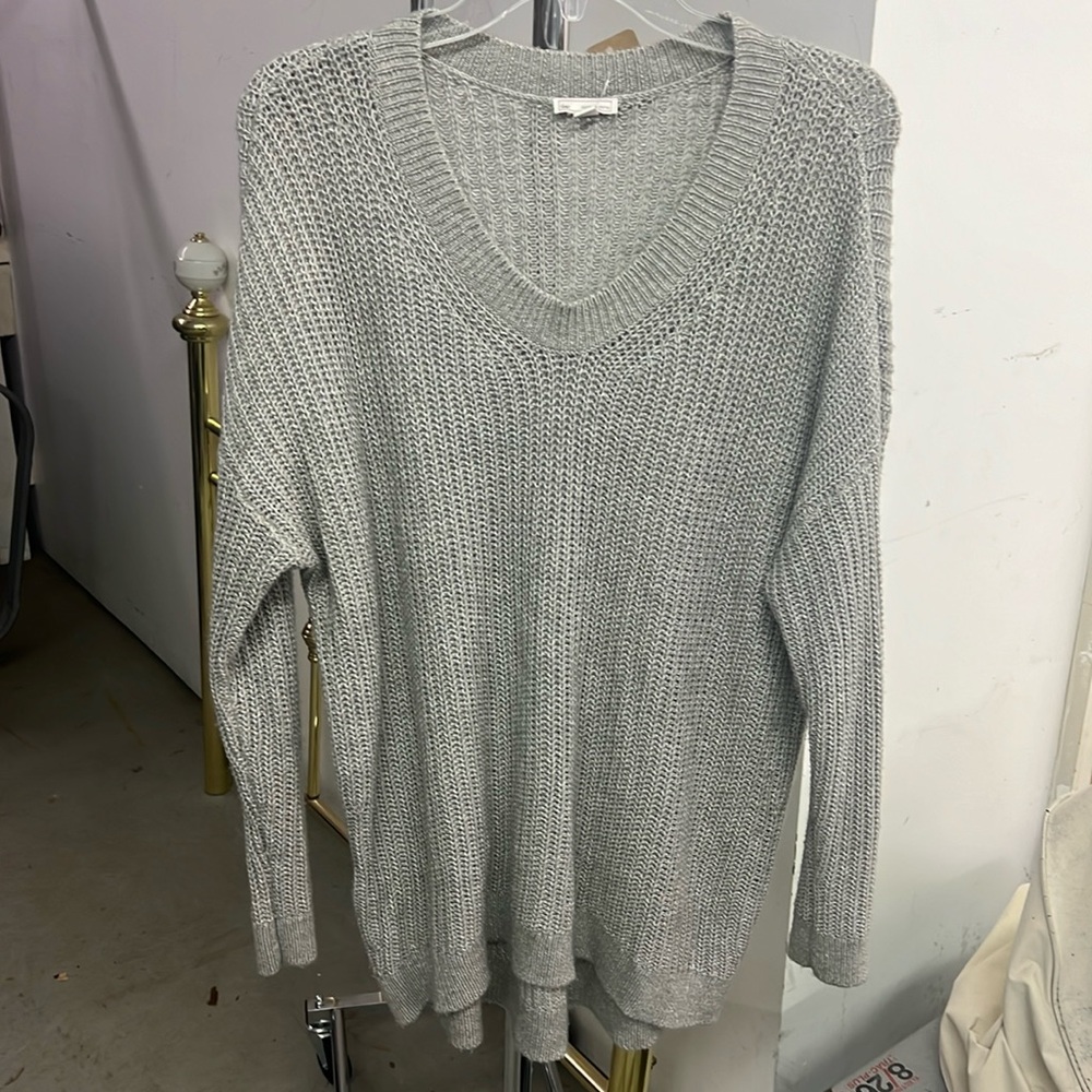 GAP KNIT SWEATER